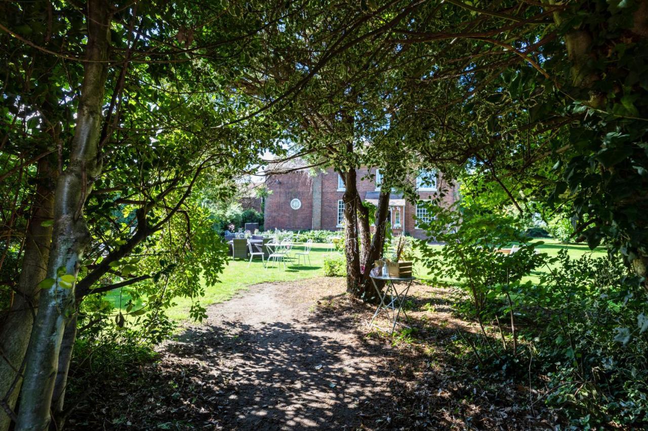 Church Farm Hotel 4*